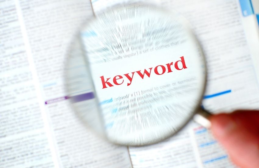 Targets Relevant Keywords