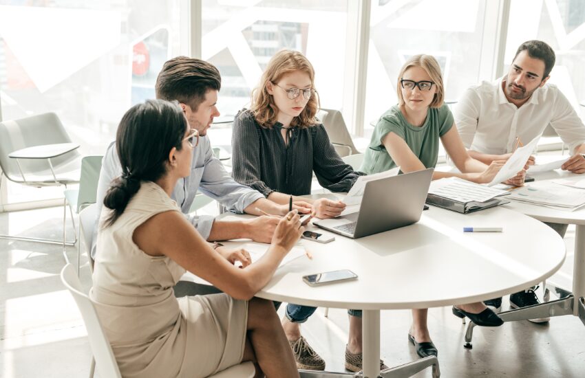 Process of Outsourcing Social Media Management