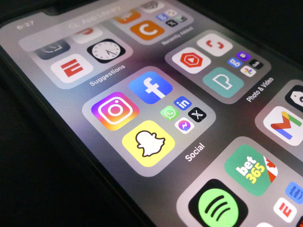 Choose and Understand the Social Media Platform