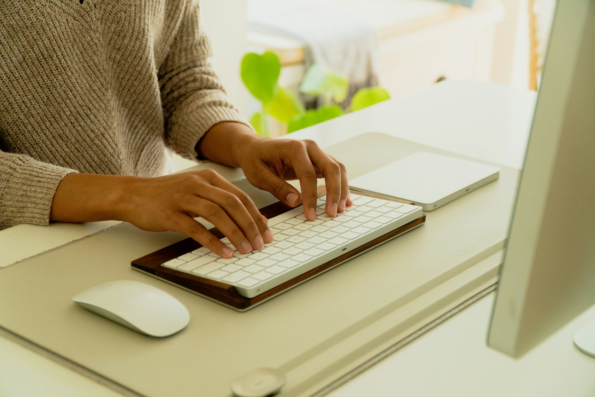 Creating Supporting Content like Blogs and Guides