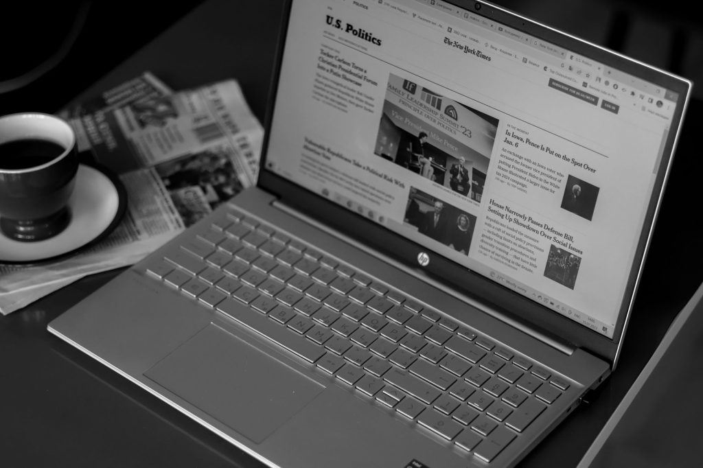 A marketer uses social feedback to shape a helpful article and share it online