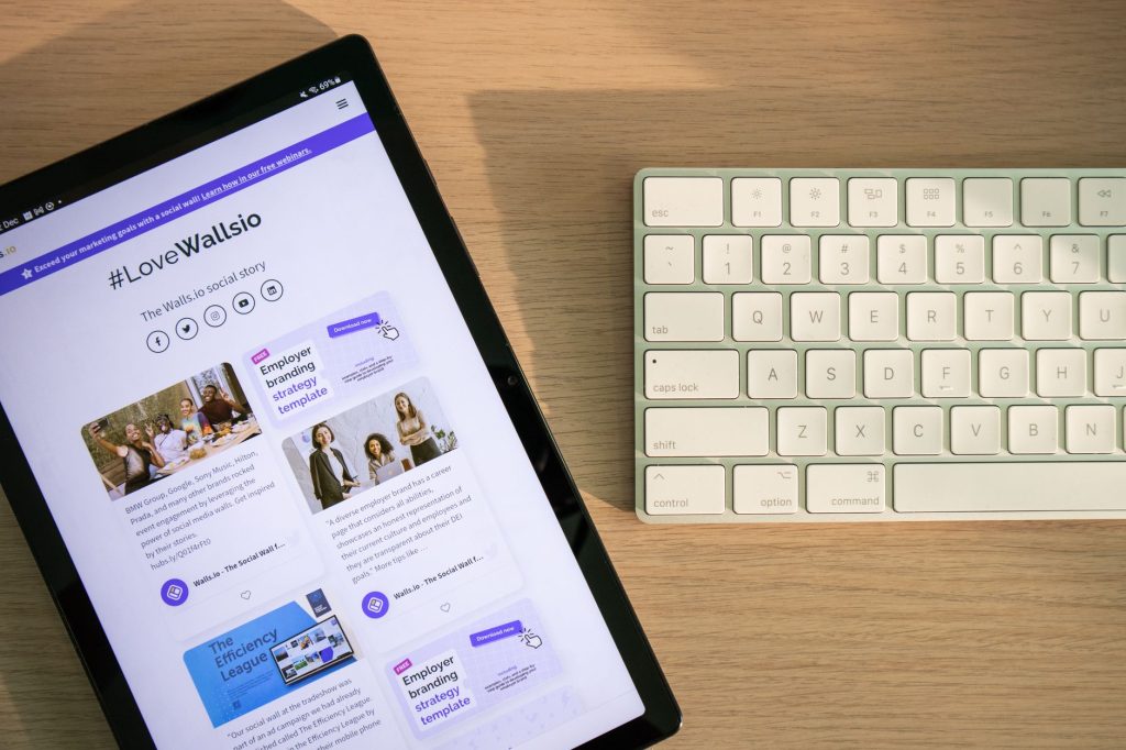 A brand’s lasting educational content reaches people through an active social conversation