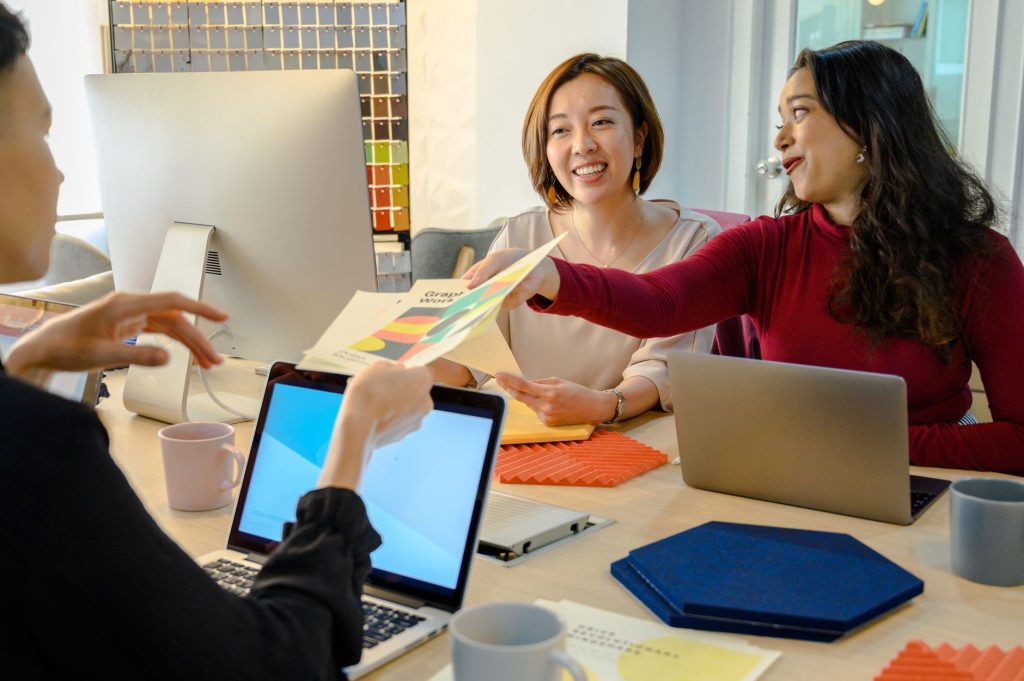 Fintech marketers preparing content for multiple channels and sales teams